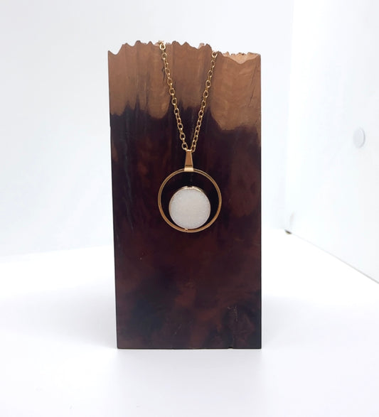 orbit necklace