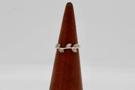 leaf ring