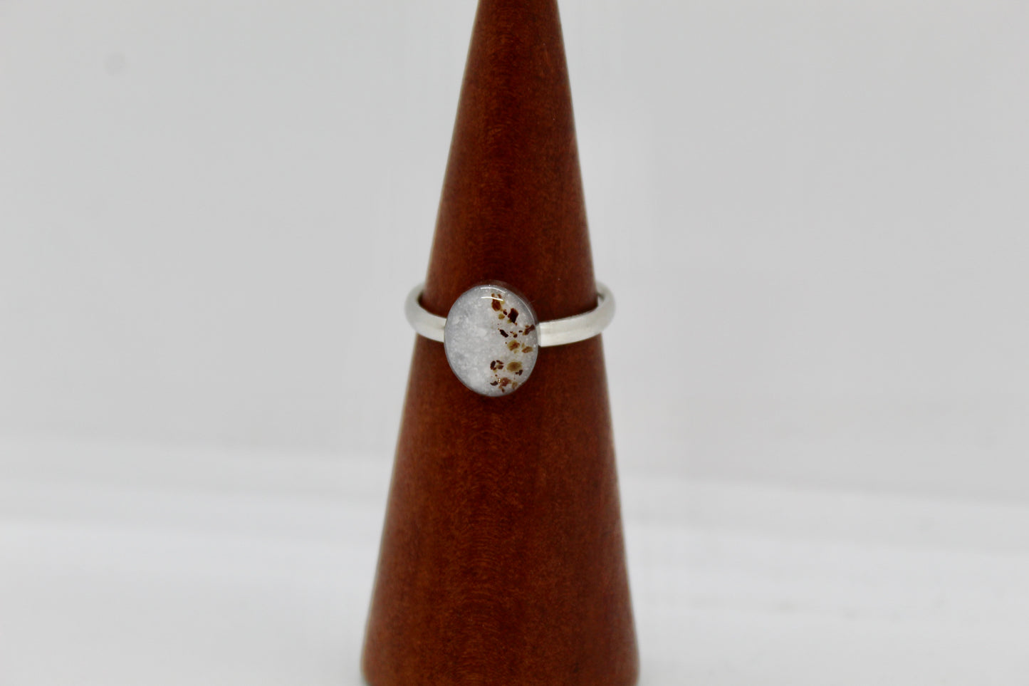 simple oval ring