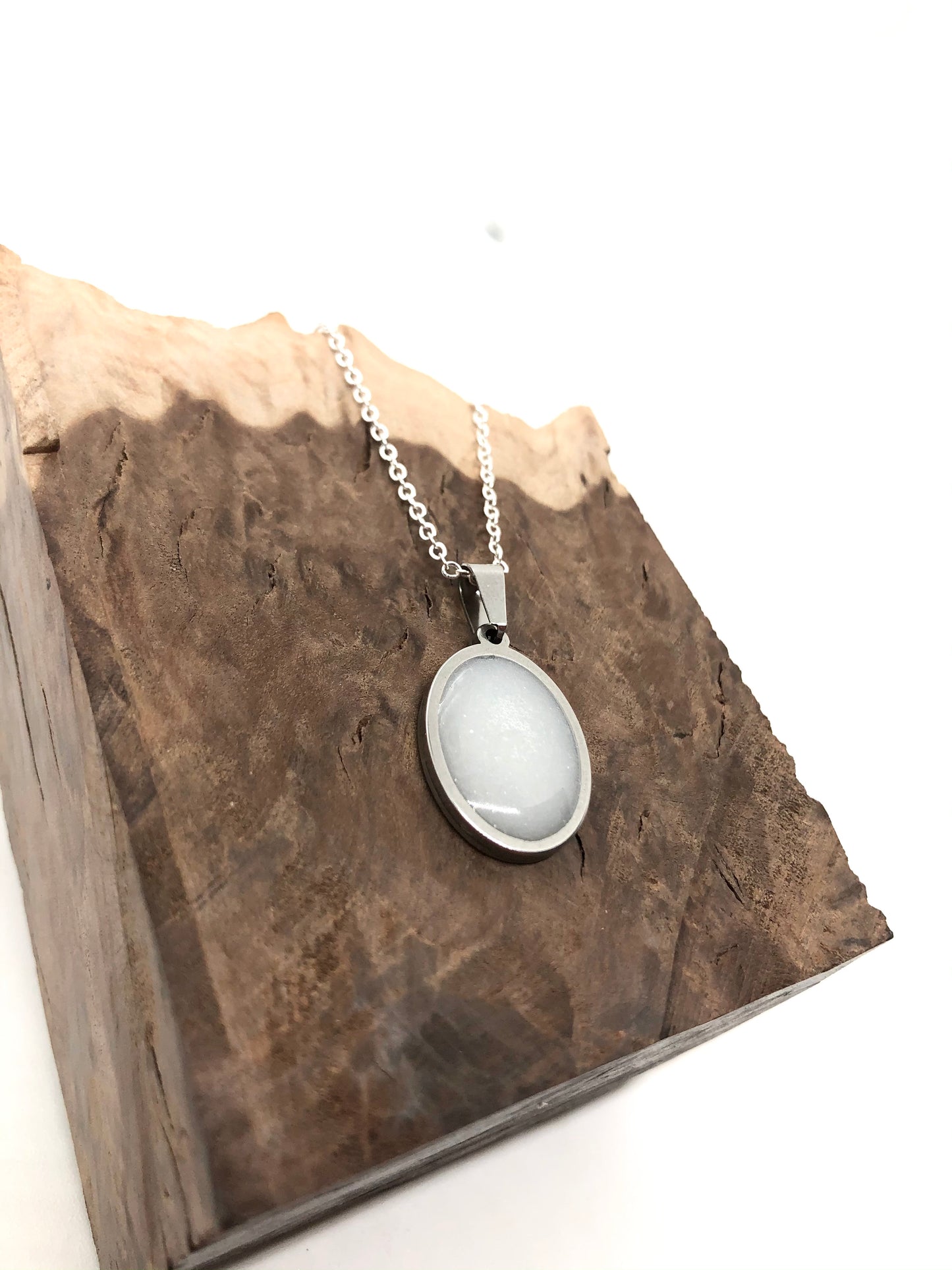 medium oval pendant