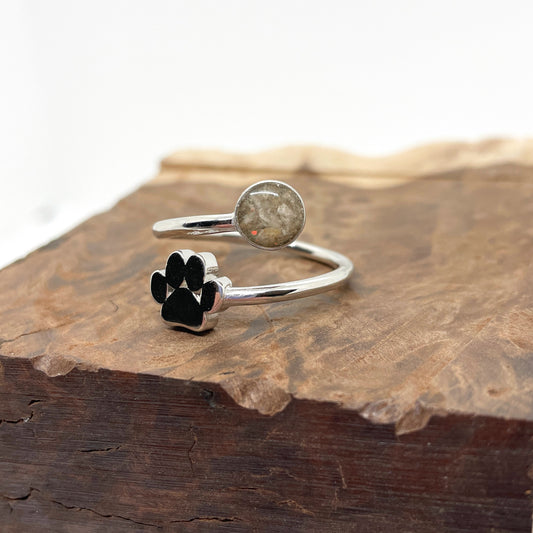 Pet ashes ring